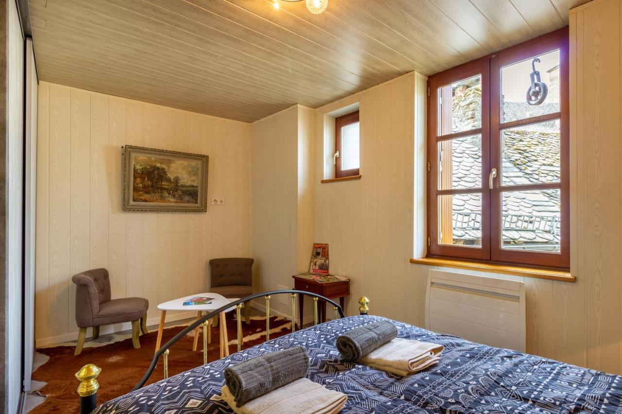 La Maisonnette Etape De Saint-Come D'Olt Villa Luaran gambar